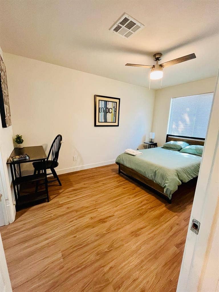 4 BR in Phoenix