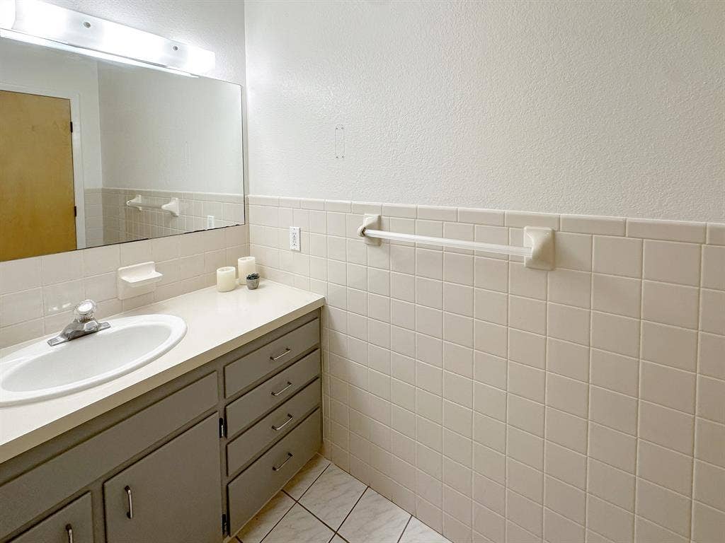 8 BR in St. Petersburg