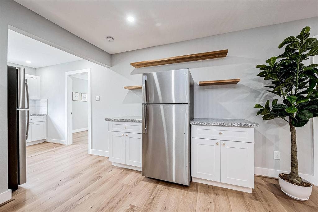 6 BR in Houston