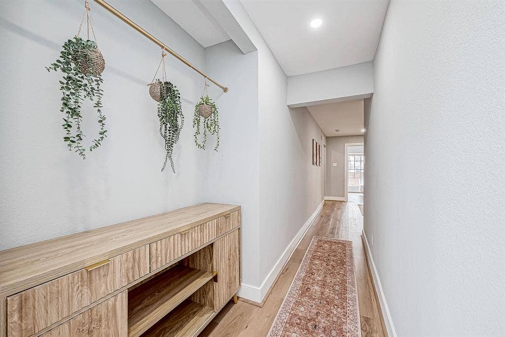 6 BR in Houston