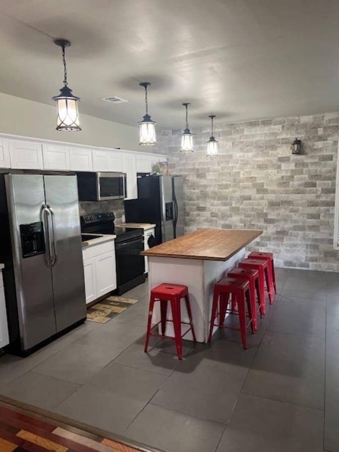 2 BR in Union City