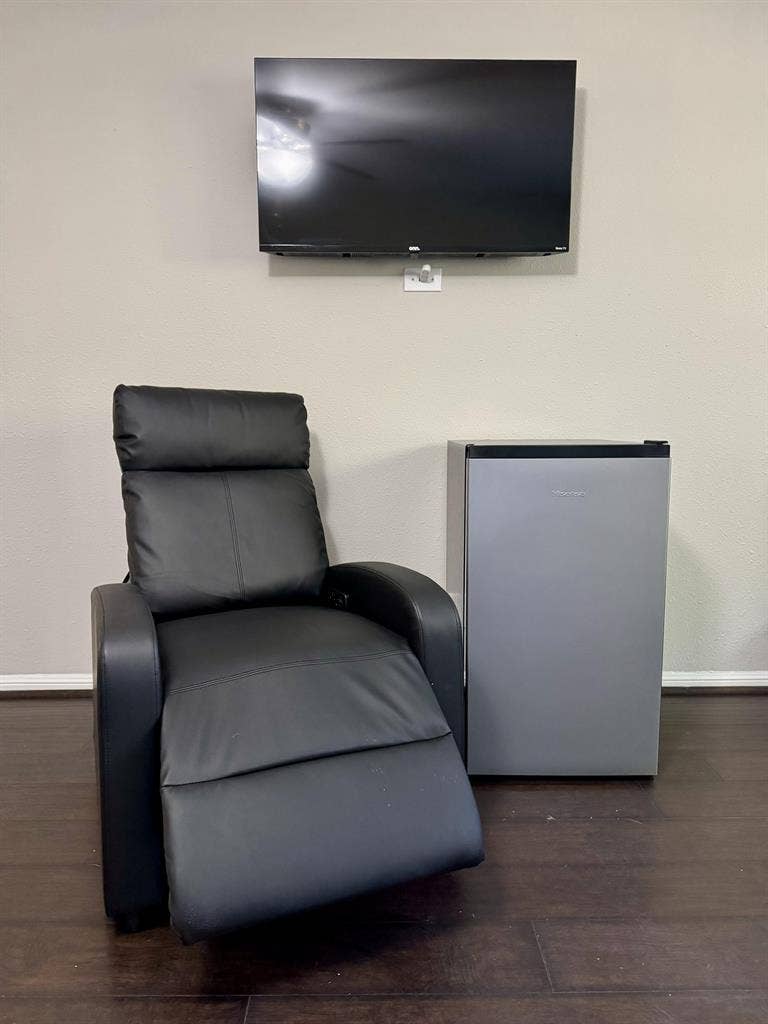 7 BR in Houston