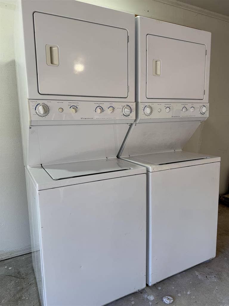 7 BR in Houston