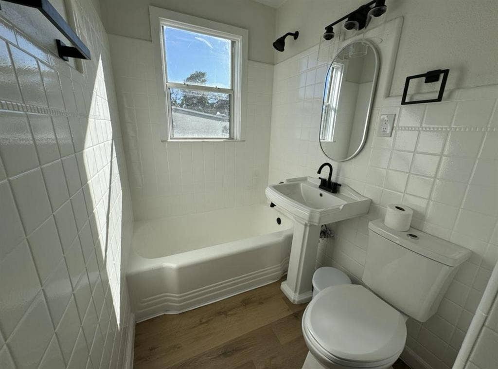 8 BR in St. Petersburg
