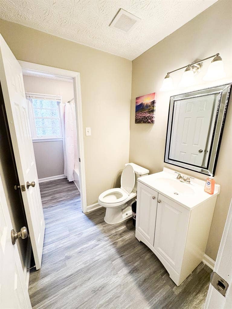 8 BR in Jonesboro