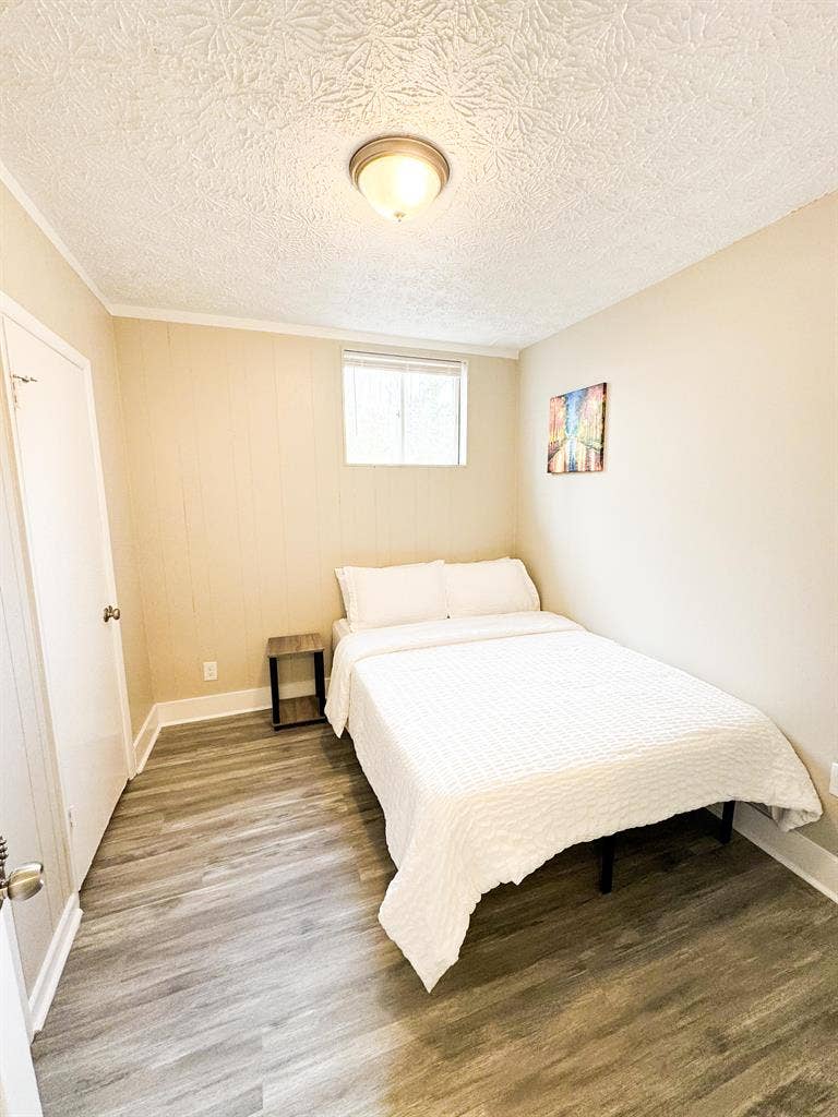 8 BR in Jonesboro