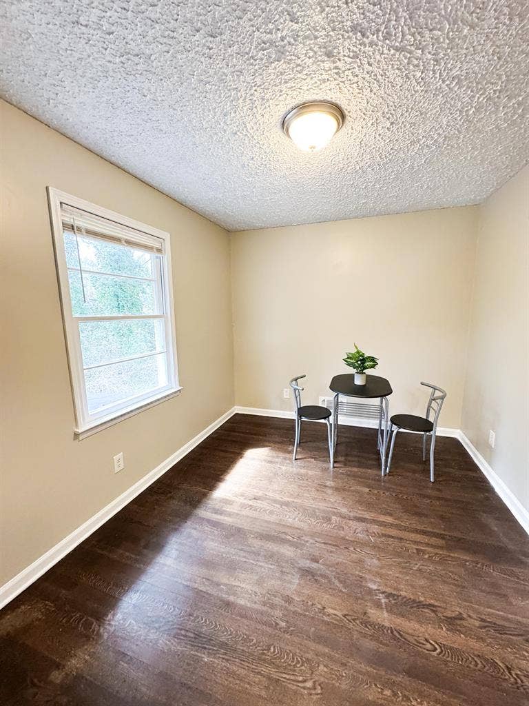 8 BR in Jonesboro