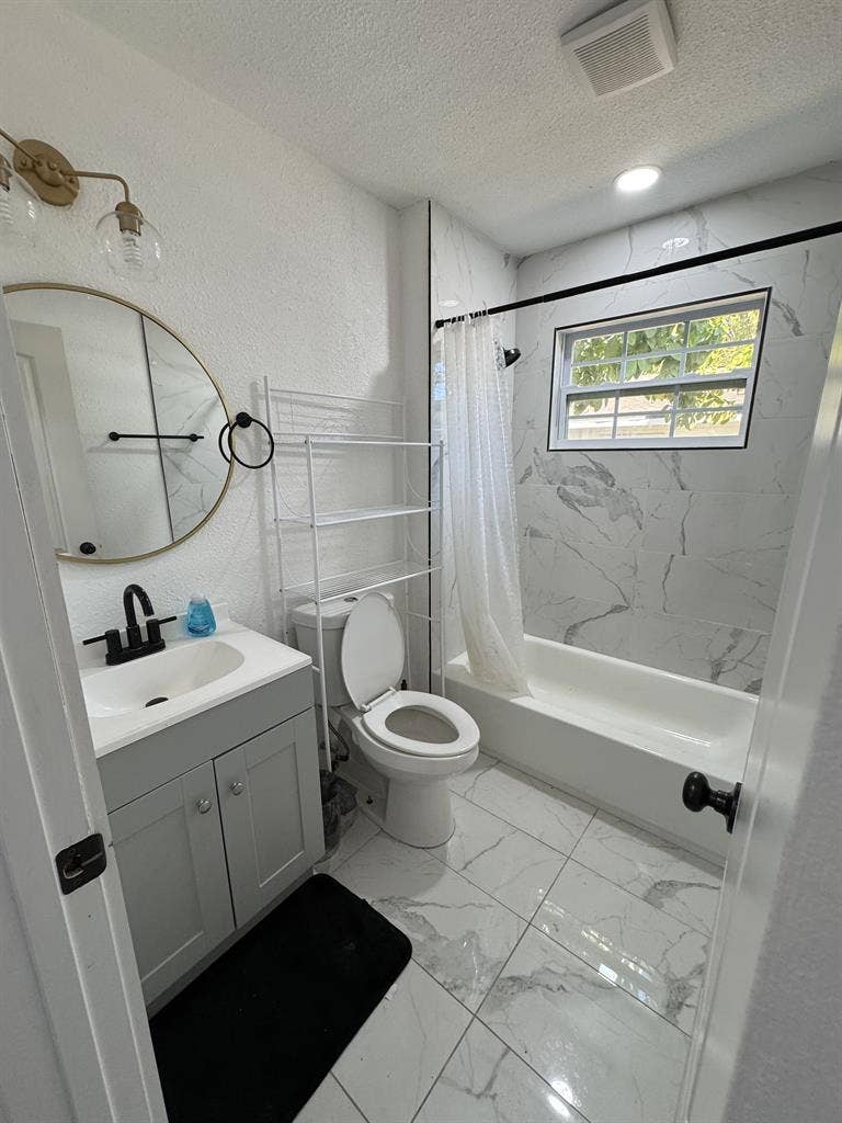 4 BR in Tampa