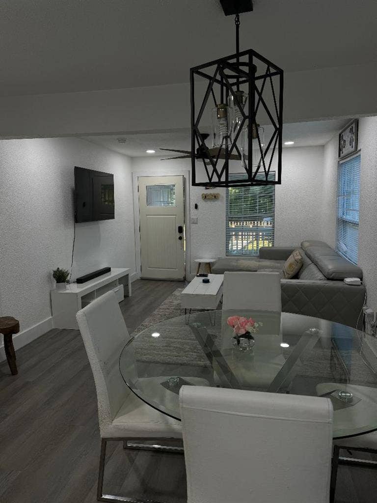4 BR in Tampa