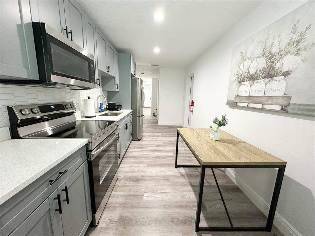 4 BR in Tampa