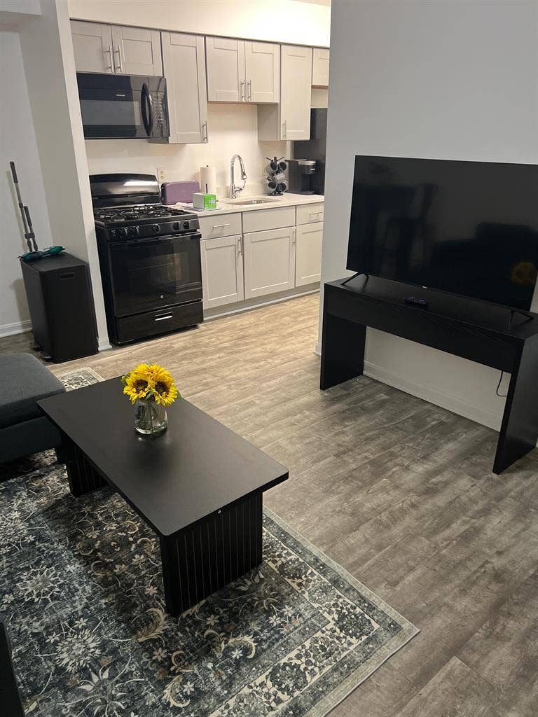 2 BR in Washington