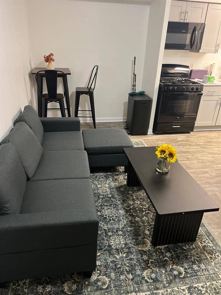 2 BR in Washington
