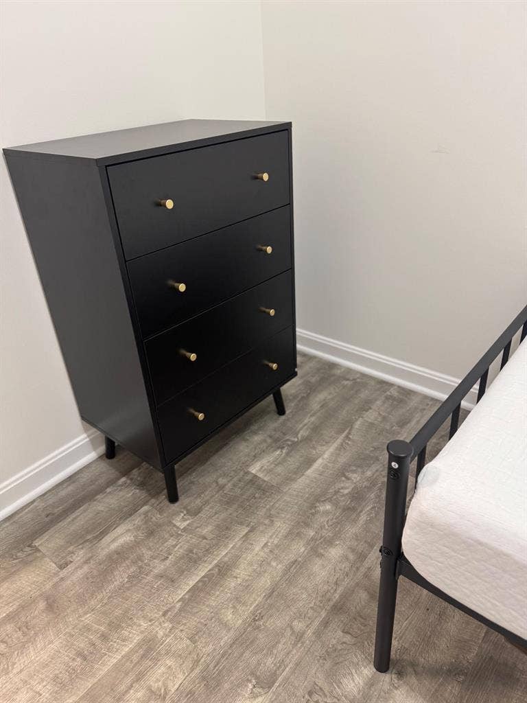 2 BR in Washington