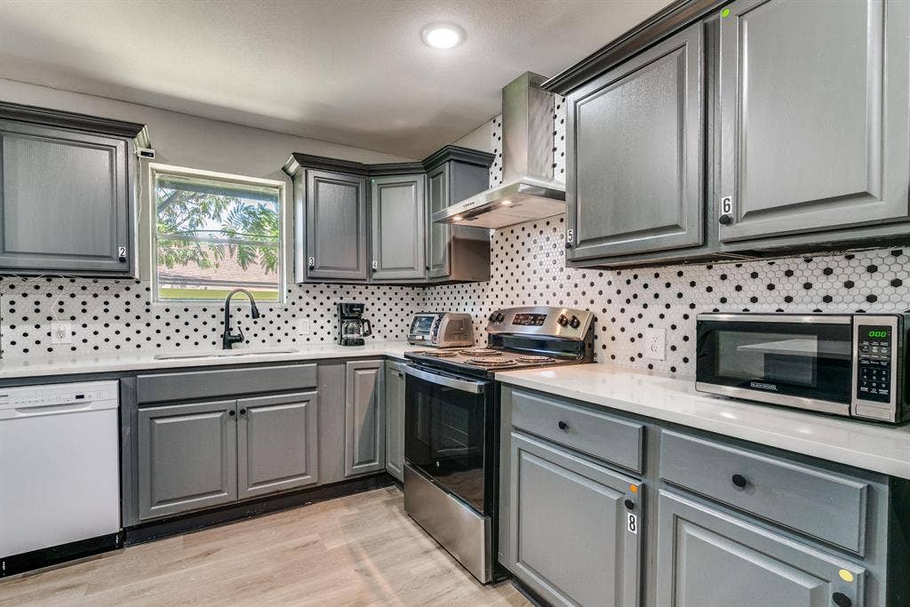 11 BR in Dallas