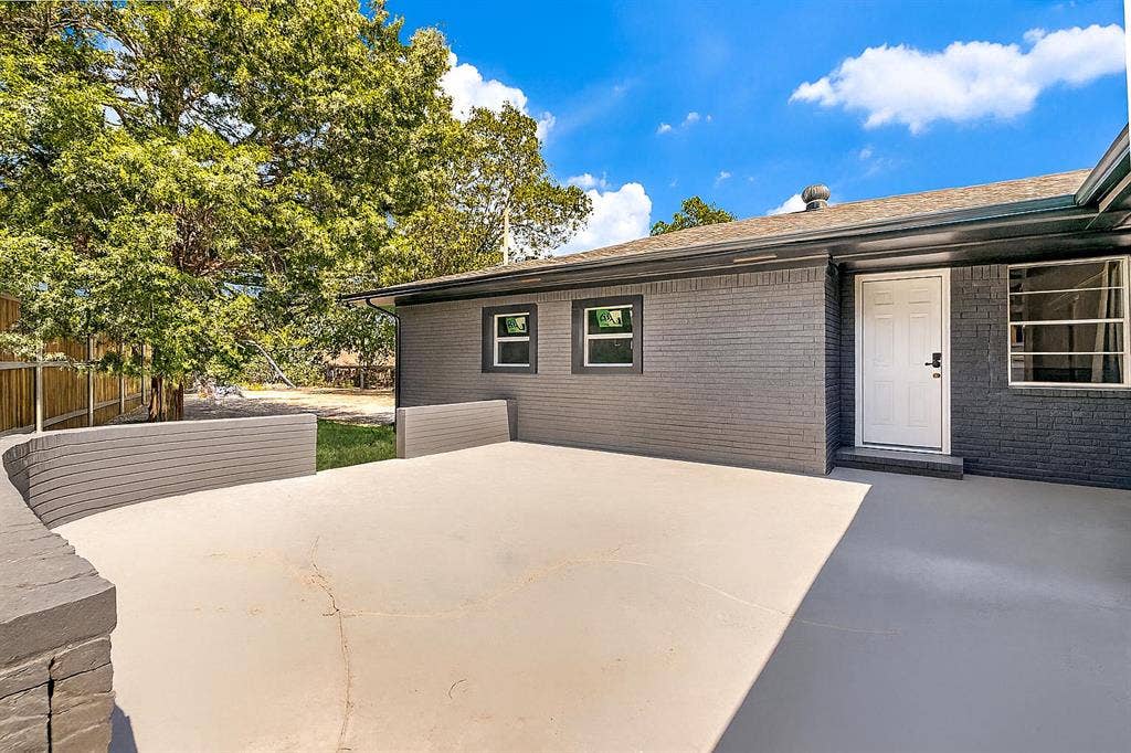 11 BR in Dallas