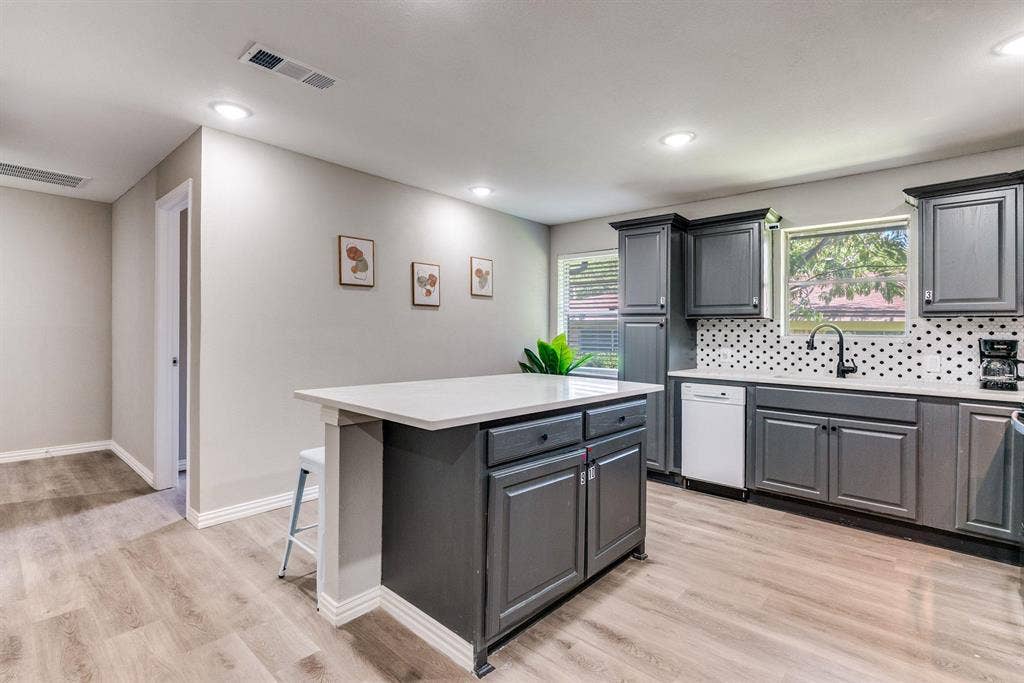 11 BR in Dallas