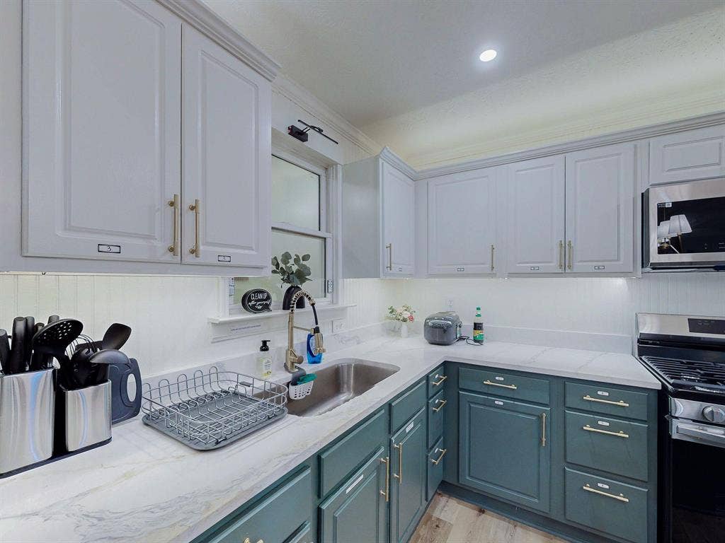 8 BR in Duluth