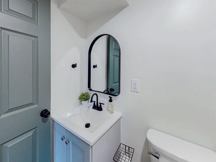 8 BR in Duluth