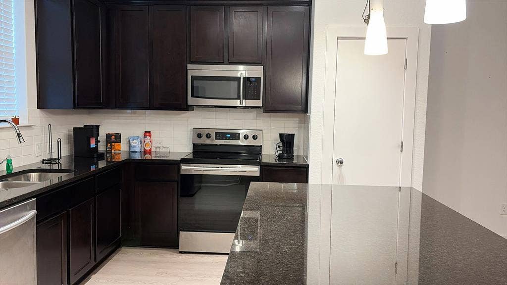 2 BR in Leander