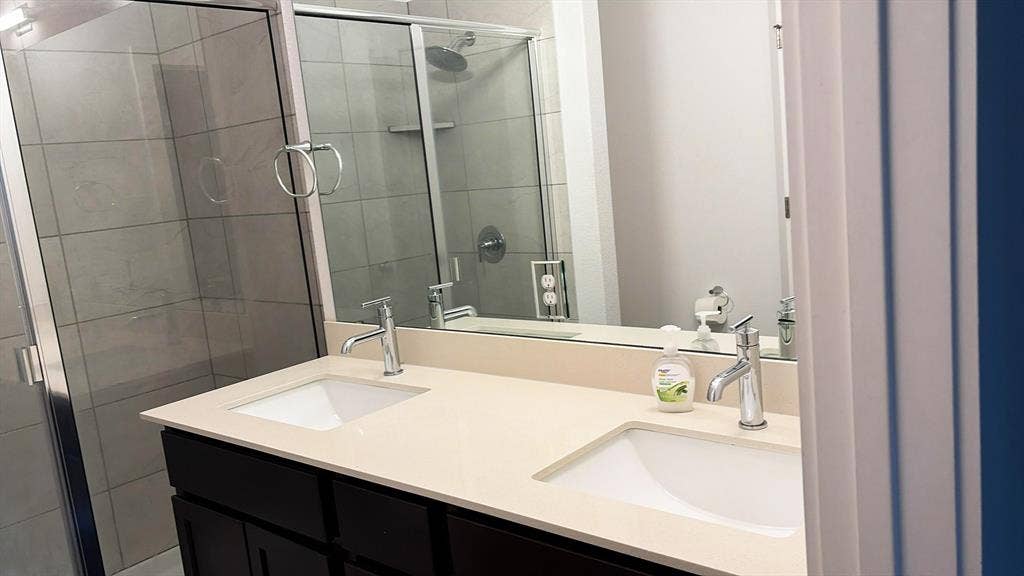 2 BR in Leander