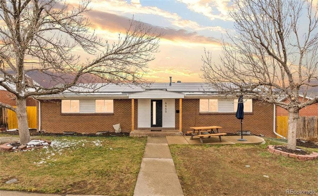 3 BR in Arvada