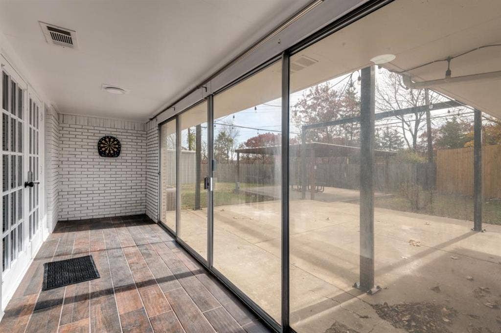 11 BR in Dallas