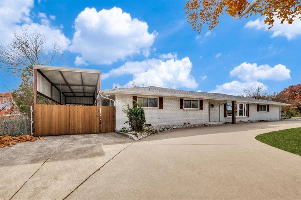 11 BR in Dallas