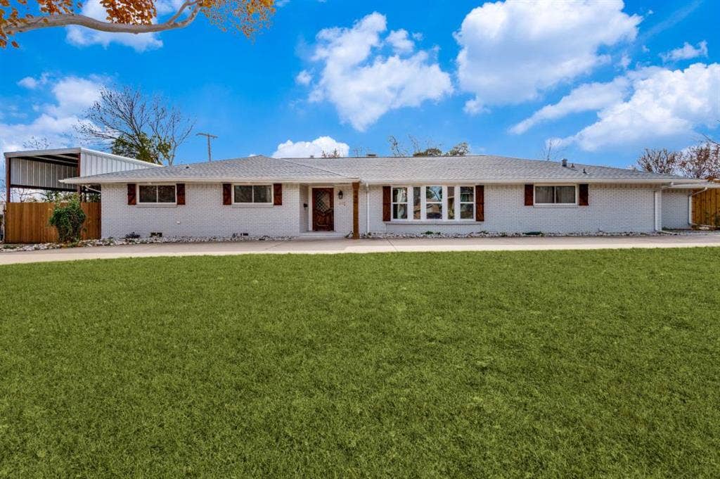 11 BR in Dallas