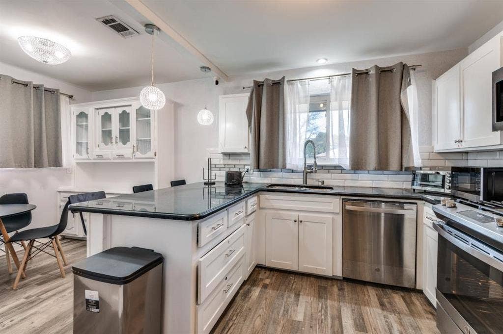 11 BR in Dallas