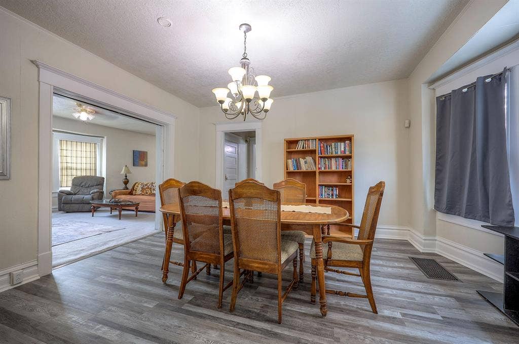 5 BR in Kansas City