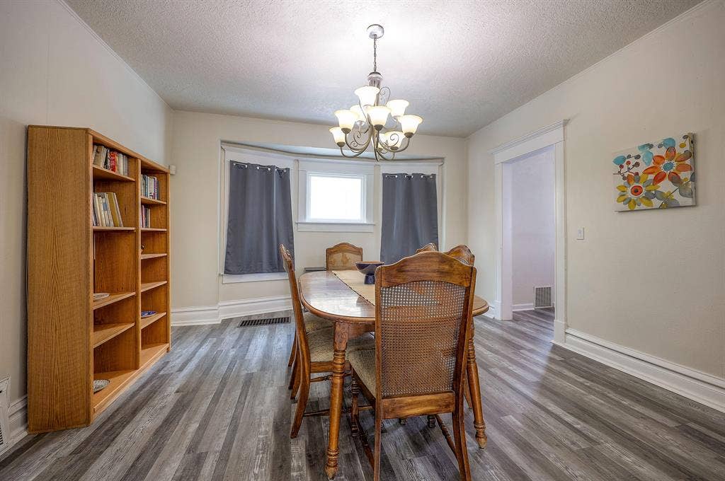 5 BR in Kansas City