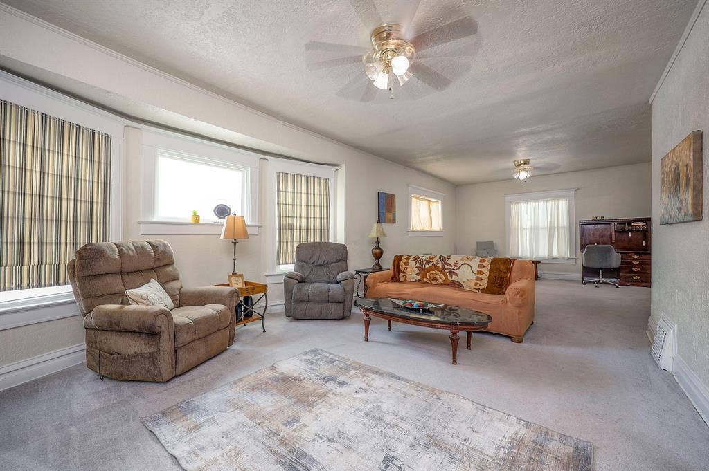 5 BR in Kansas City