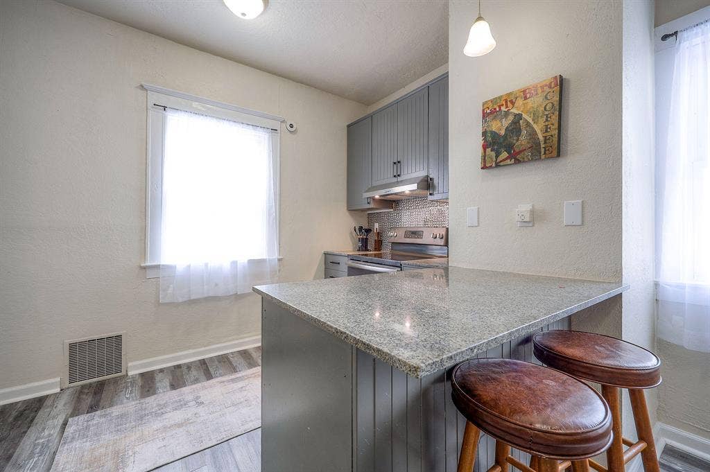 5 BR in Kansas City