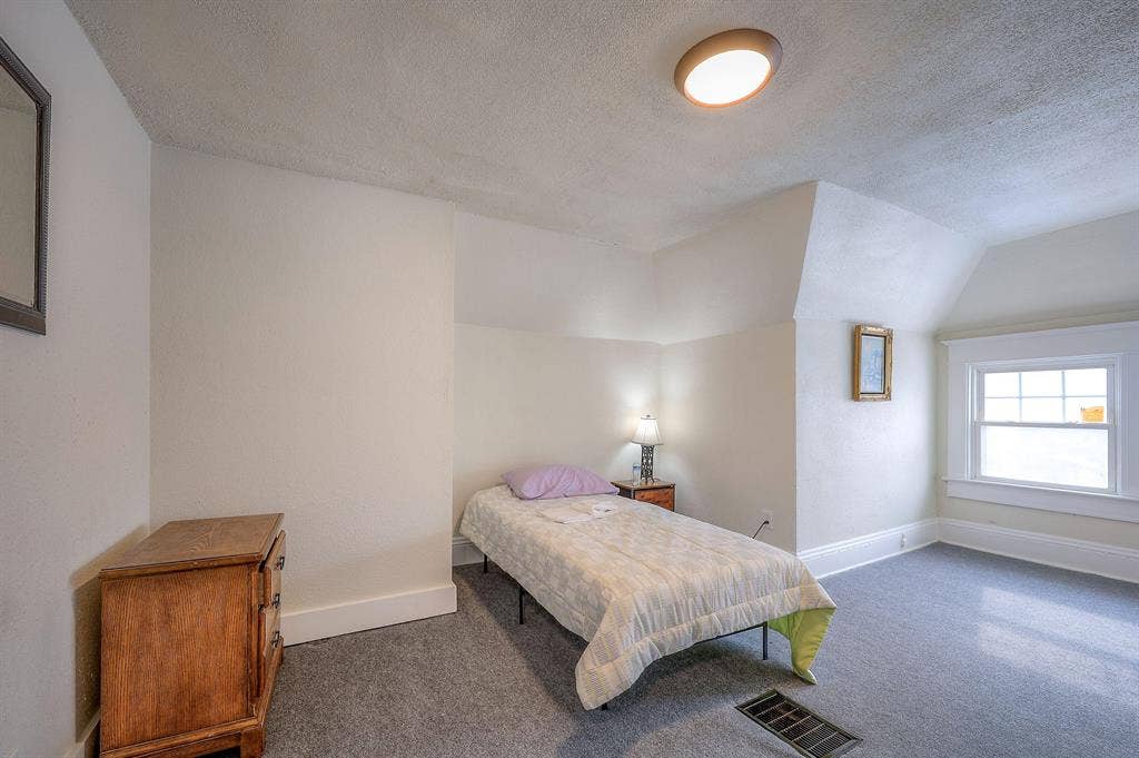 5 BR in Kansas City