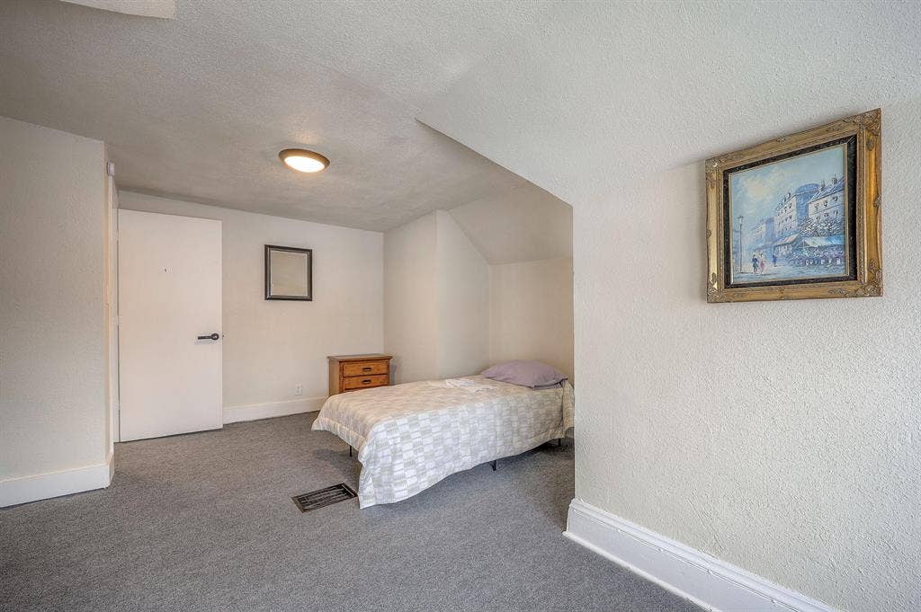 5 BR in Kansas City