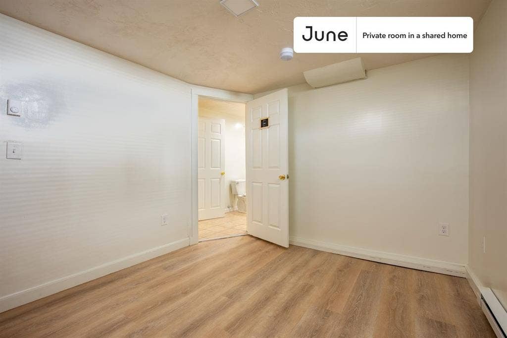 5 BR in Boston