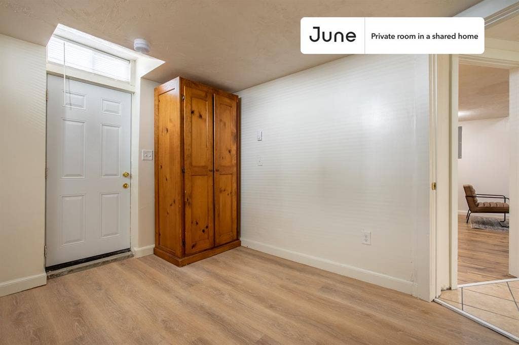 5 BR in Boston