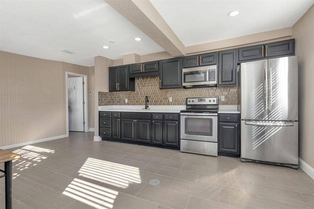 6 BR in St. Petersburg