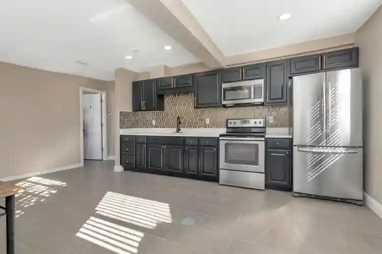 6 BR in St. Petersburg