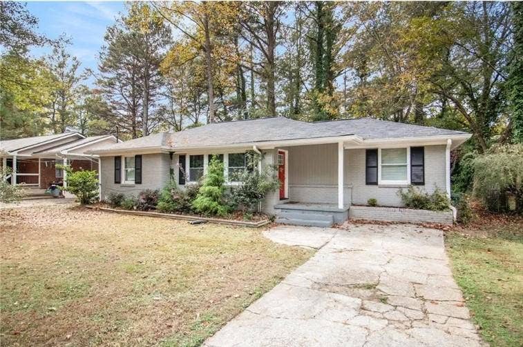 7 BR in East Point