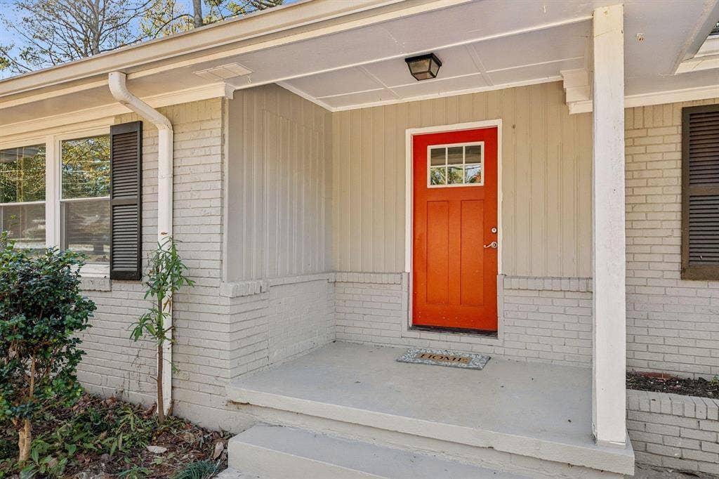 7 BR in East Point