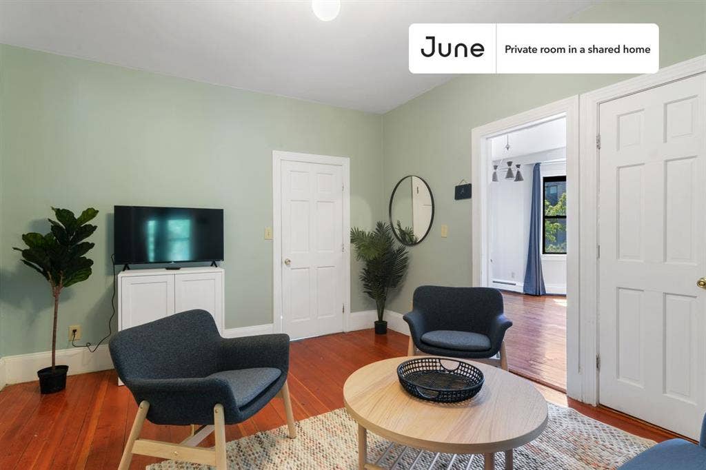 4 BR in Boston