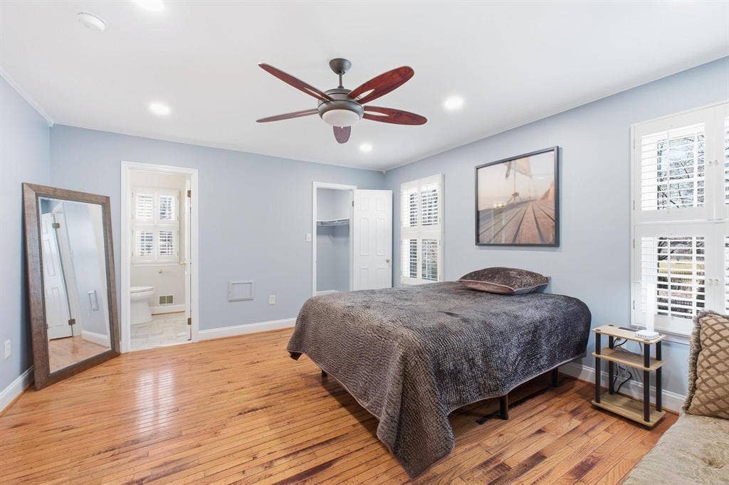 4 BR in Woodbridge