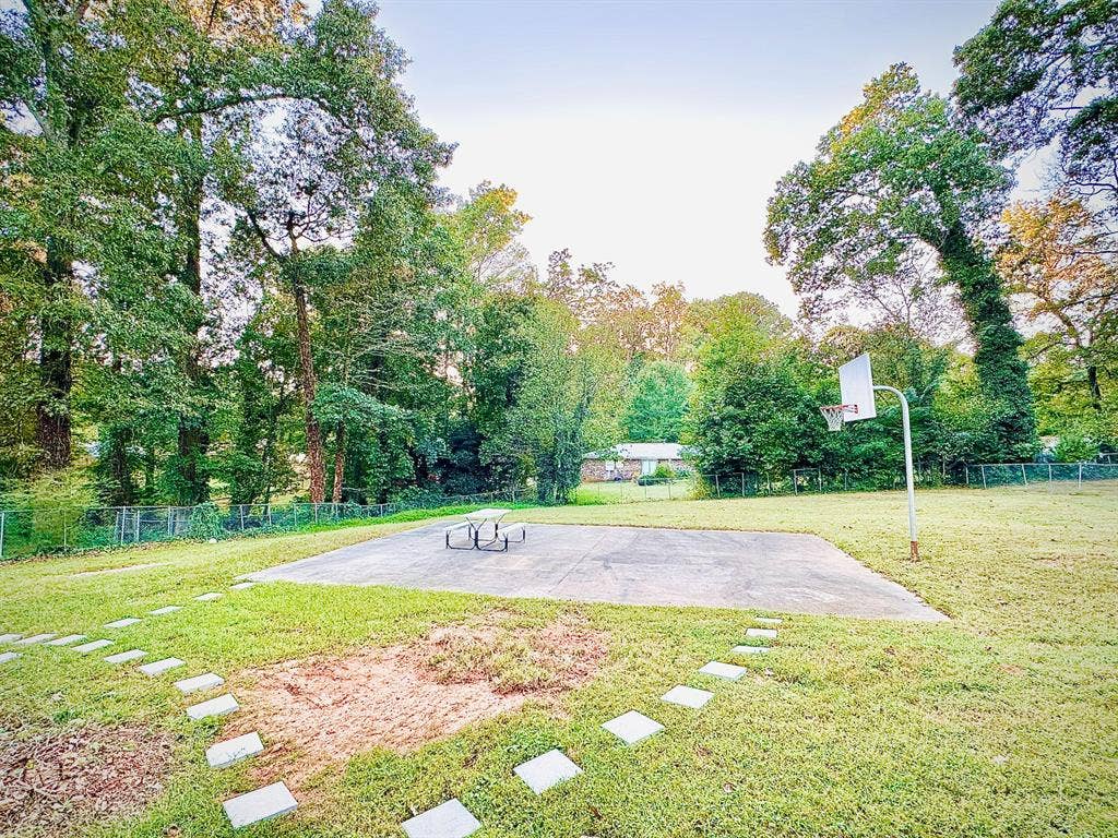 1 BR in Stone Mountain