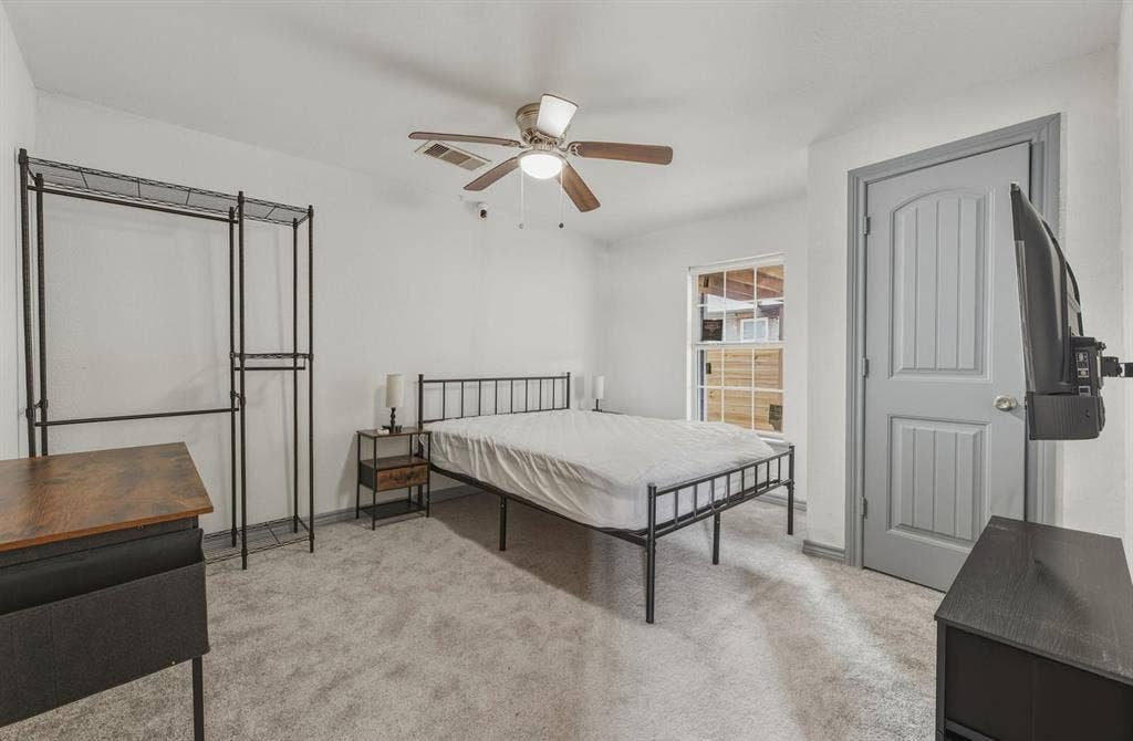 2 BR in Houston