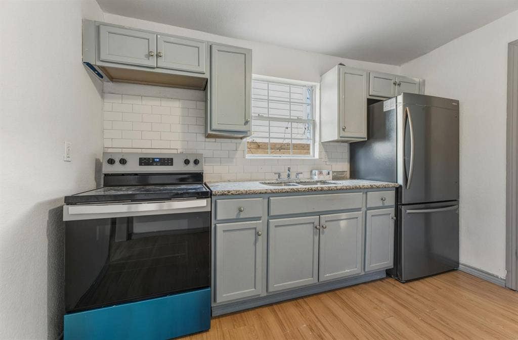 2 BR in Houston