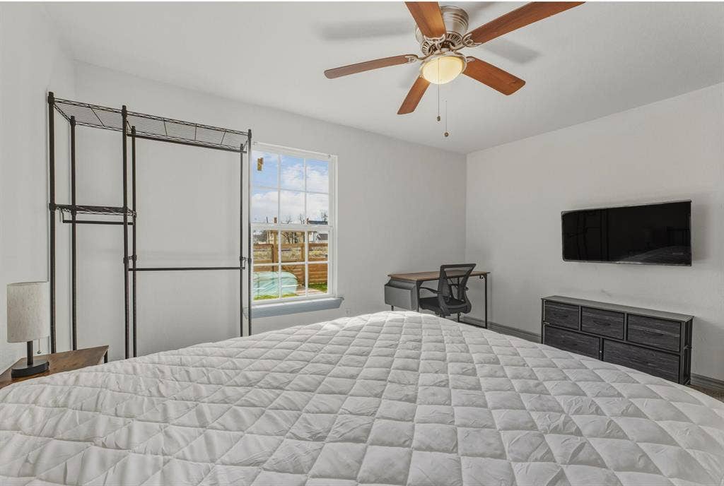 2 BR in Houston