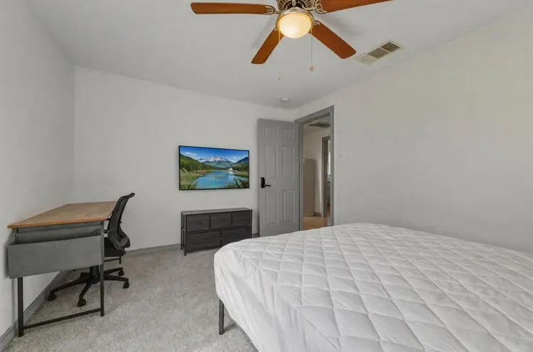 2 BR in Houston