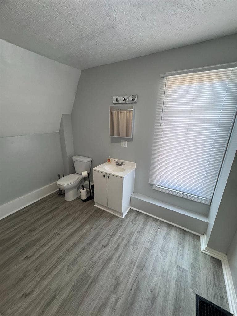 5 BR in Indianapolis