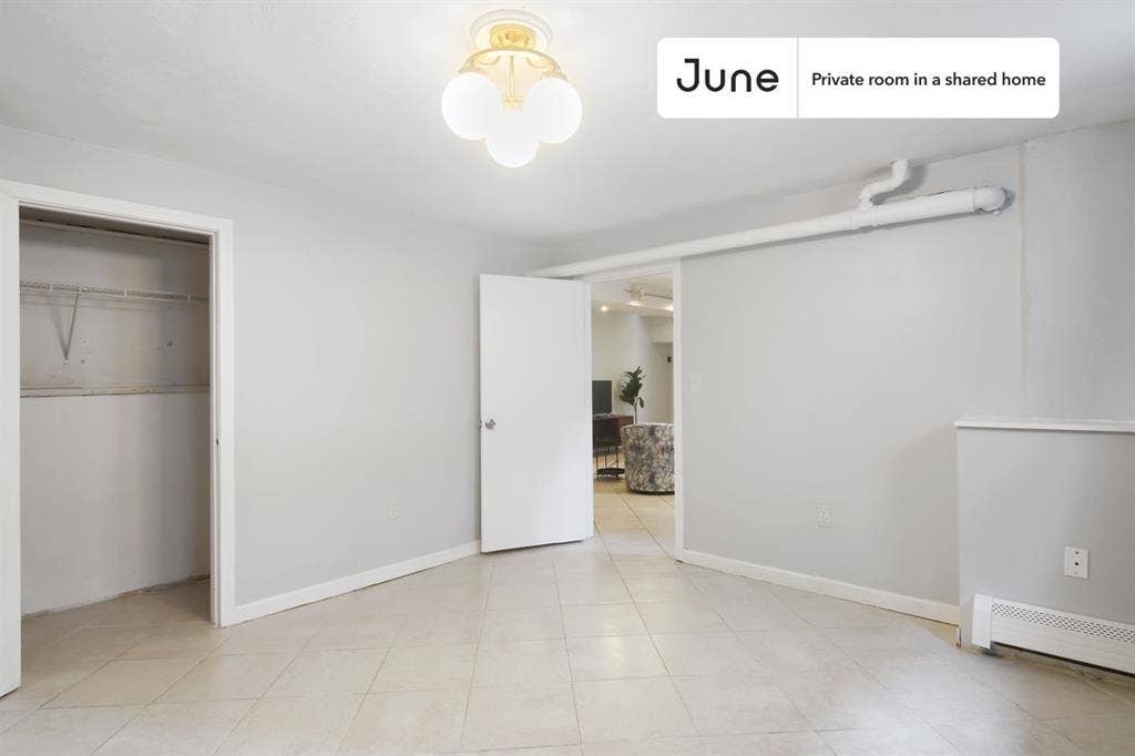 6 BR in Boston